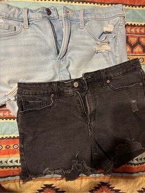 Women’s old navy OG straight secret smooth pocket high rise jean shorts size 10